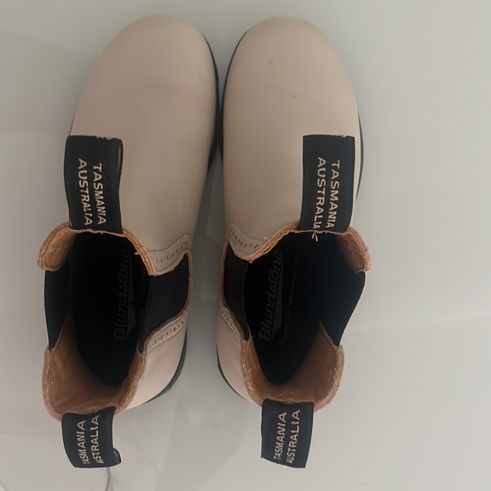 Cream high top Blundstones - Picture 7 of 7